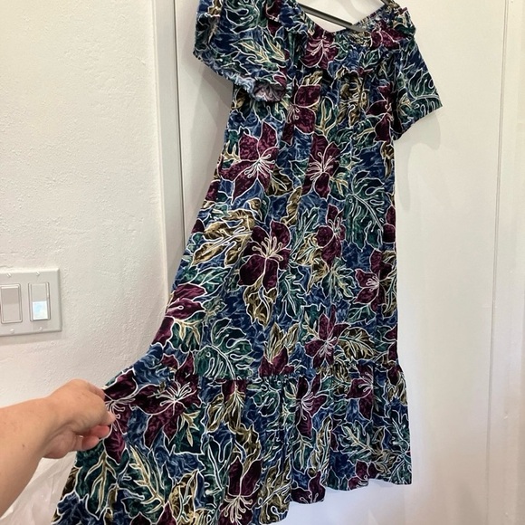 Hilo Hattie Hawaiian Dress - Picture 2 of 4